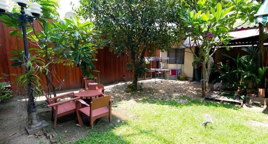For sale 3 bedrooms house in Wang Thonglang, Bangkok
