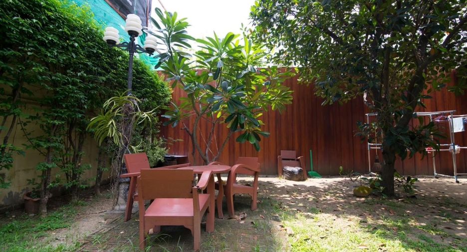 For sale 3 bedrooms house in Wang Thonglang, Bangkok