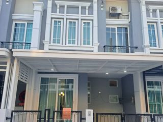 For rent 3 bed townhouse in Mueang Samut Prakan, Samut Prakan