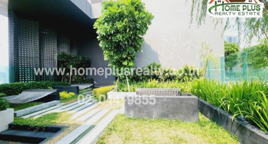 For sale 2 bed condo in Khlong Toei, Bangkok