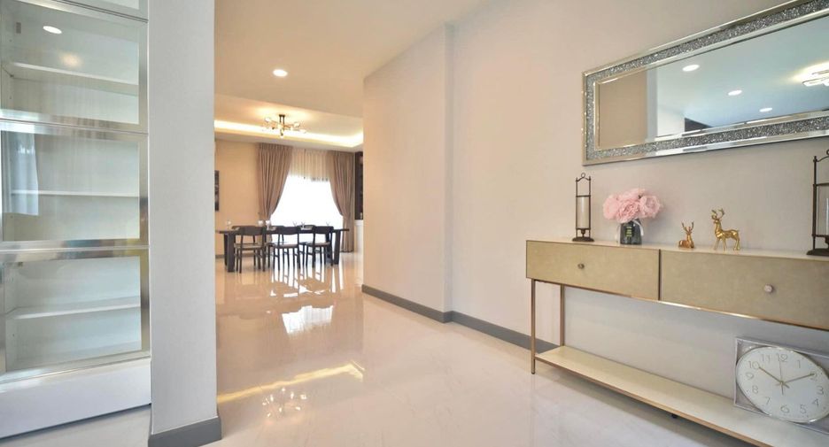 À louer 4 chambres maison à Bang Phli, Samut Prakan
