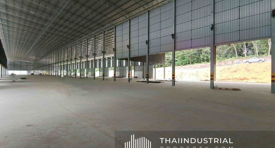 Almacén en alquiler en Si Racha, Chonburi
