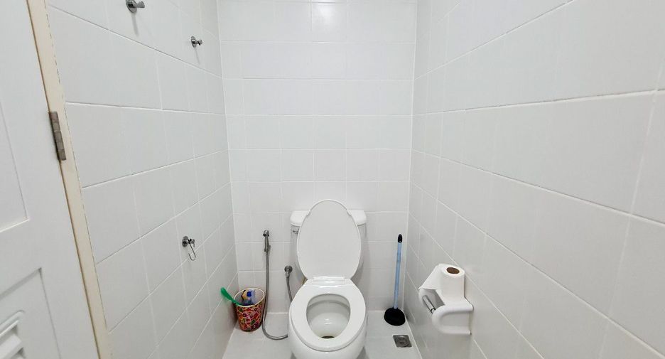 For rent 2 bedrooms townhouse in Thalang, Phuket