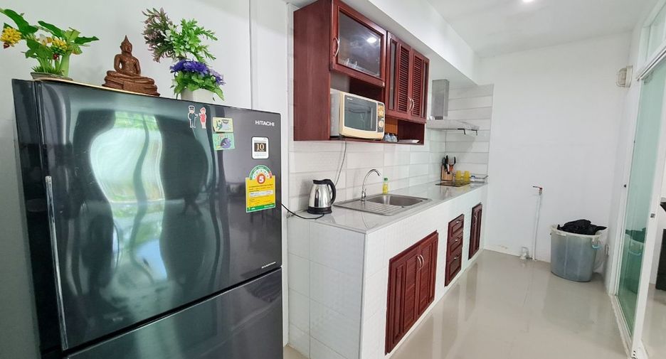 For rent 2 bedrooms townhouse in Thalang, Phuket