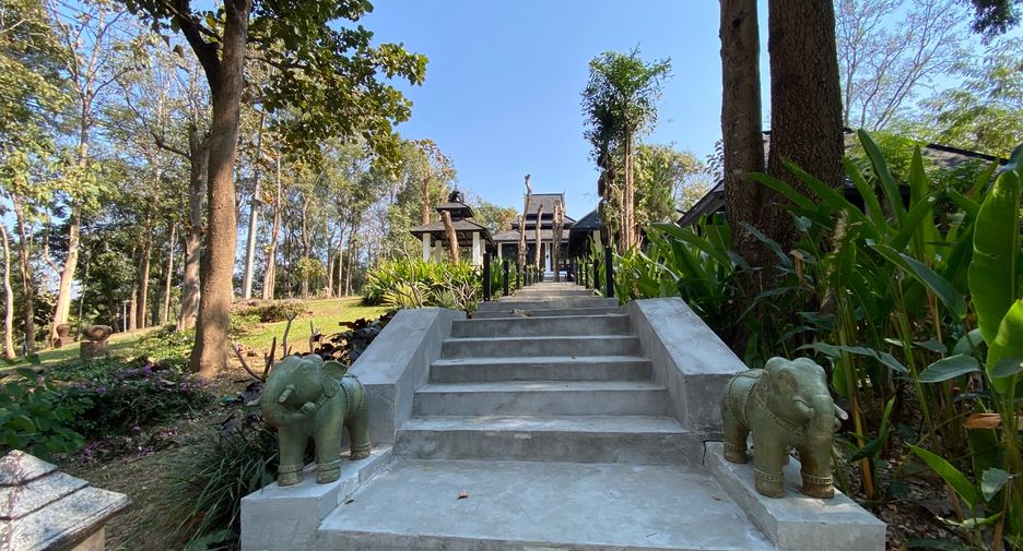 À louer 4 chambres maison à Mueang Lamphun, Lamphun