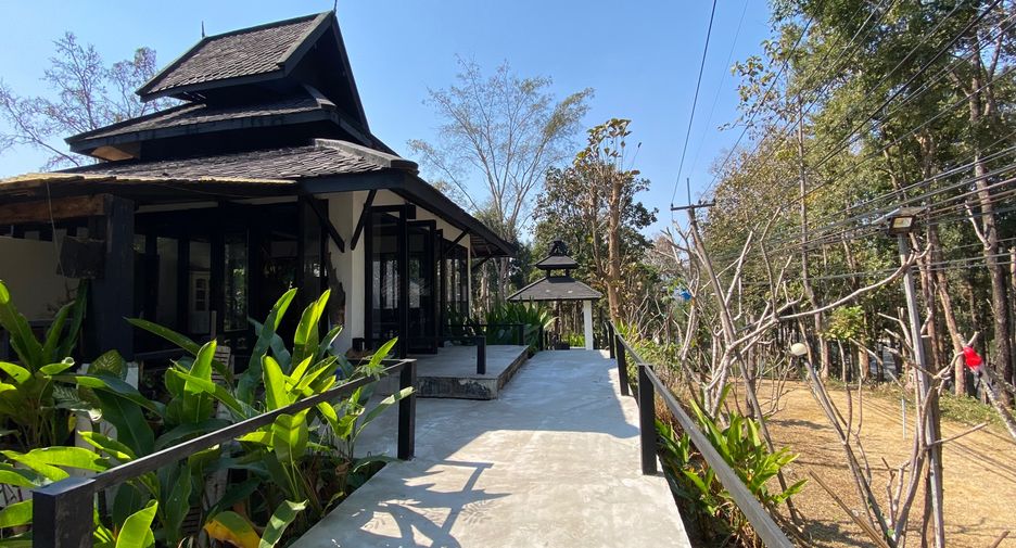 À louer 4 chambres maison à Mueang Lamphun, Lamphun