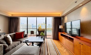 For rent 3 bedrooms serviced apartment in Yan Nawa, Bangkok