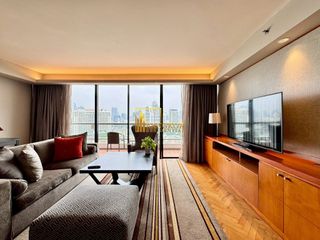 For rent 3 bedrooms serviced apartment in Yan Nawa, Bangkok