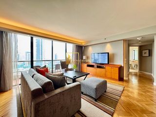 For rent 3 bedrooms serviced apartment in Yan Nawa, Bangkok