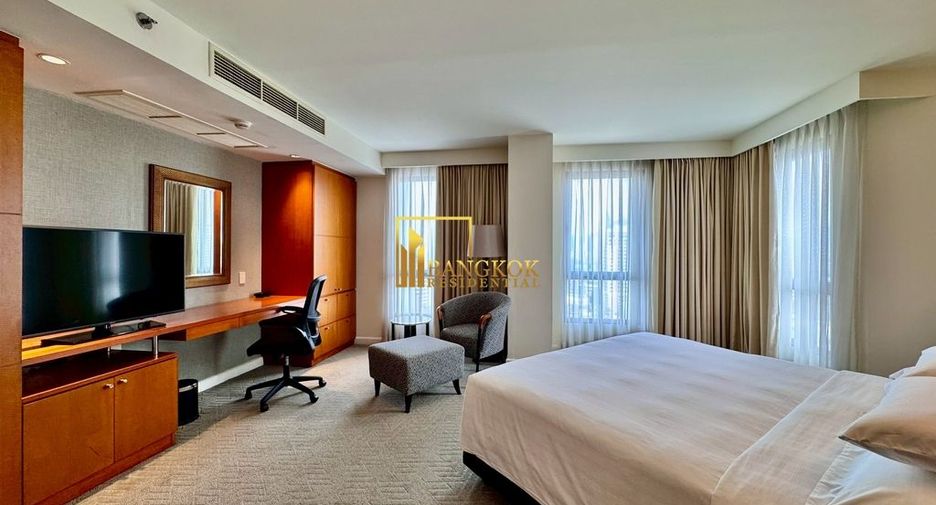 For rent 3 bedrooms serviced apartment in Yan Nawa, Bangkok
