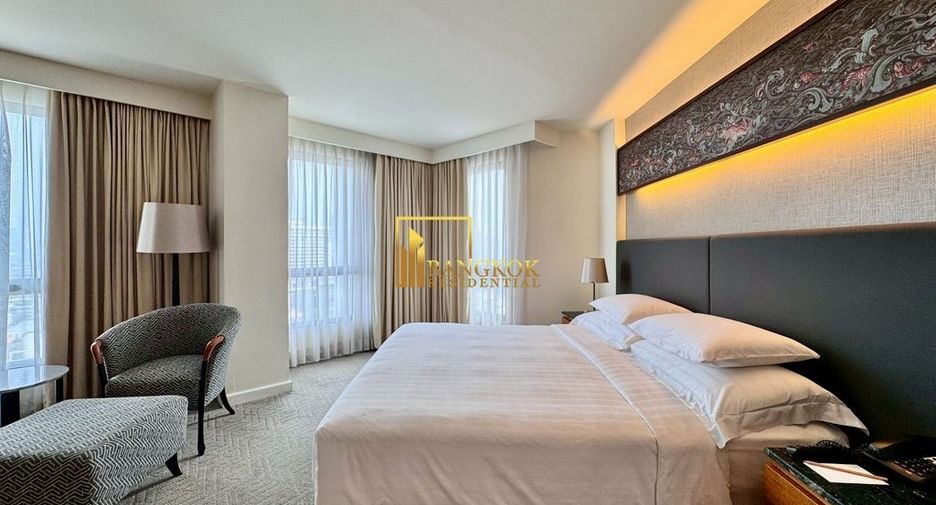 For rent 3 bedrooms serviced apartment in Yan Nawa, Bangkok