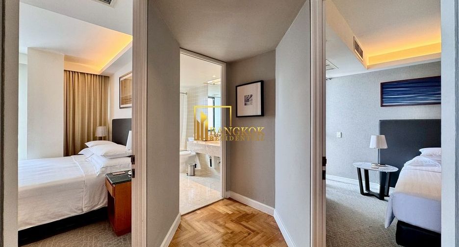 For rent 3 bedrooms serviced apartment in Yan Nawa, Bangkok