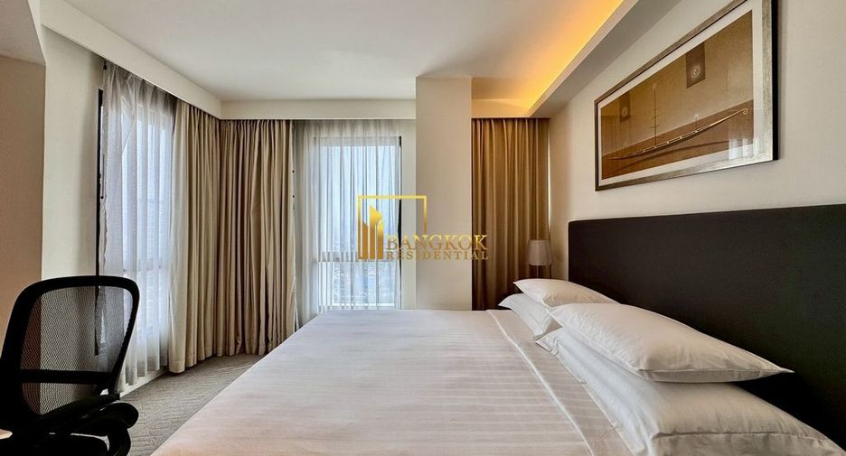 For rent 3 bedrooms serviced apartment in Yan Nawa, Bangkok