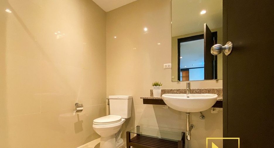 Apartamento en alquiler de 2 habitaciones en Watthana, Bangkok