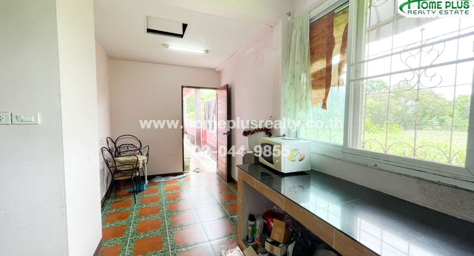 Casa adosada en venta de 4 habitaciones en Bang Kruai, Nonthaburi