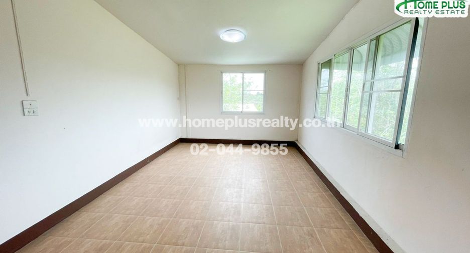 Casa adosada en venta de 4 habitaciones en Bang Kruai, Nonthaburi