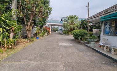 For sale warehouse in Khlong Toei, Bangkok