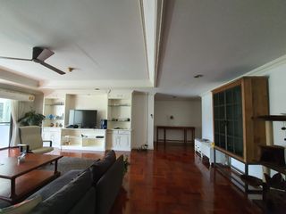 出租 4 卧室 公寓式住宅 在 Khlong Toei, 曼谷
