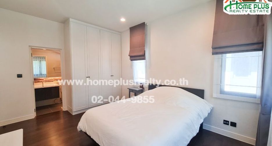 For sale 5 bedrooms house in Bang Kapi, Bangkok