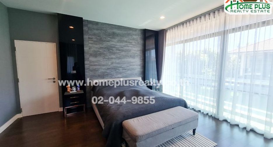 For sale 5 bedrooms house in Bang Kapi, Bangkok