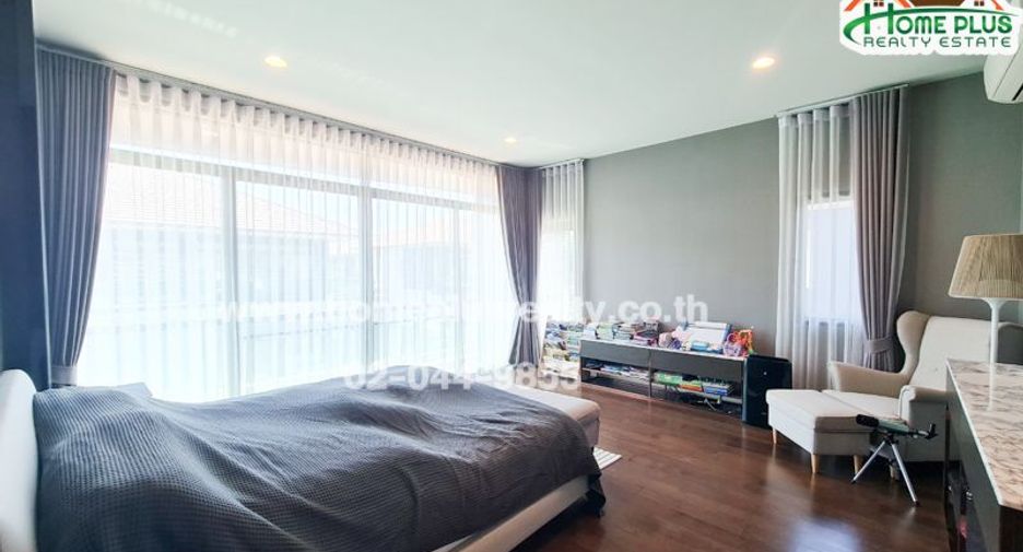 For sale 5 bedrooms house in Bang Kapi, Bangkok