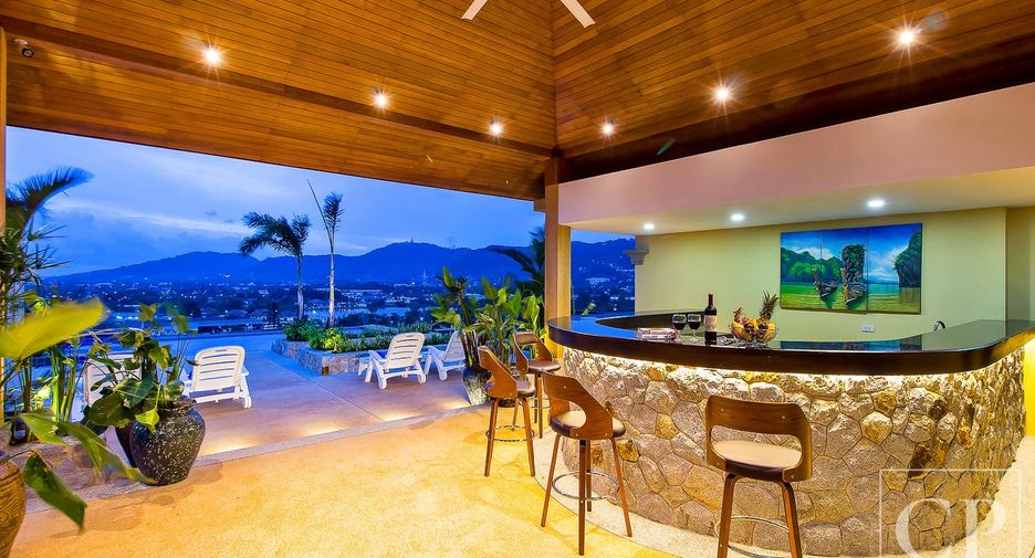 For rent 3 bedrooms apartment in Mueang Phuket, Phuket