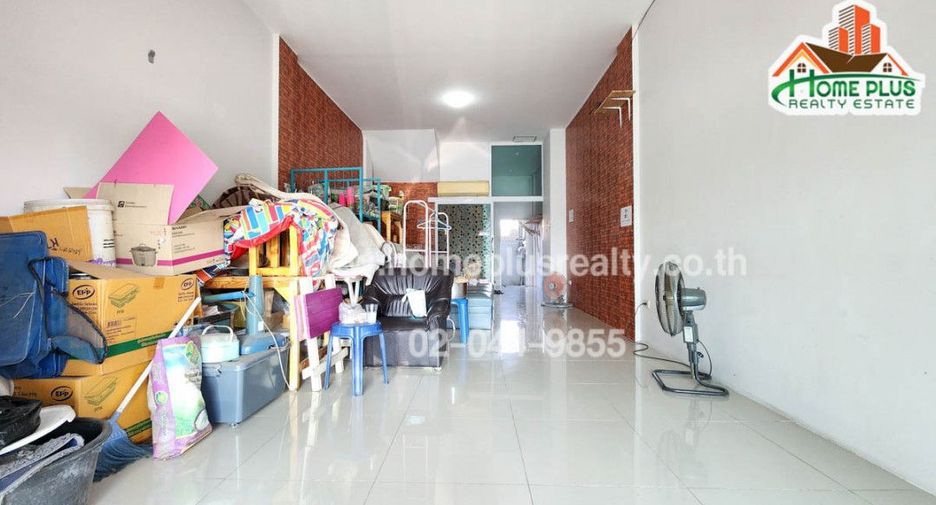 For sale 3 Beds retail Space in Khlong Luang, Pathum Thani