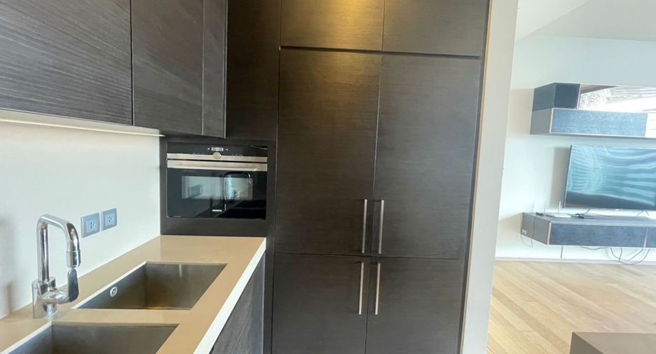 For rent 2 ベッドルーム condo in Sathon, Bangkok
