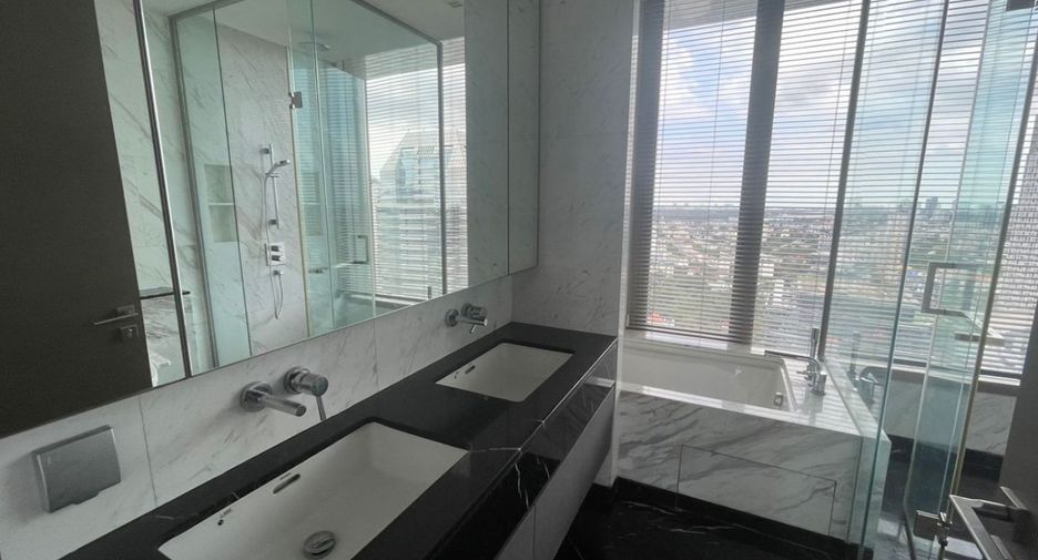 For rent 2 ベッドルーム condo in Sathon, Bangkok