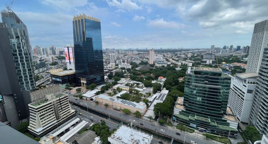 For rent 2 ベッドルーム condo in Sathon, Bangkok