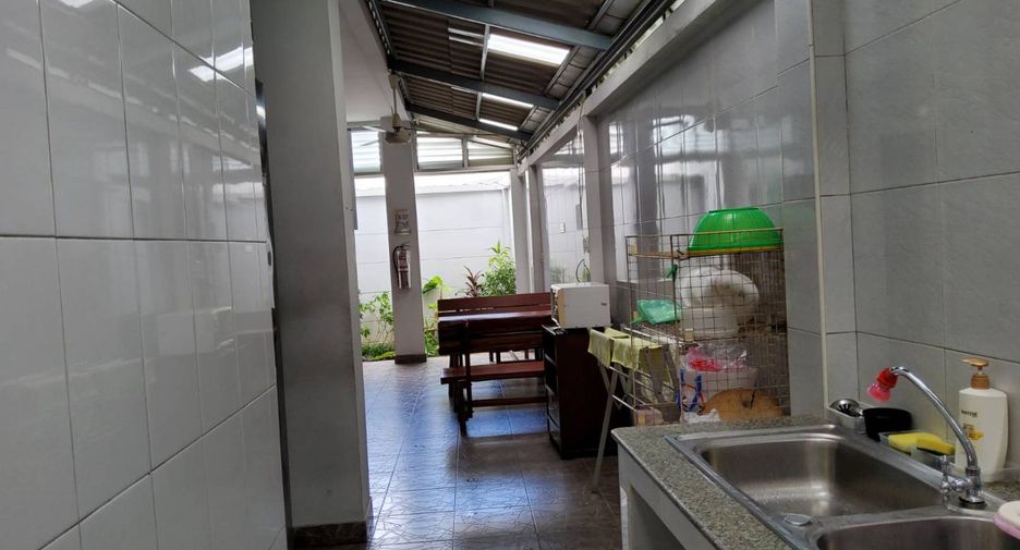 For sale office in Huai Khwang, Bangkok