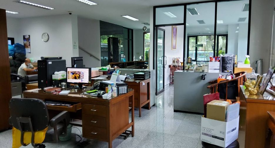 For sale office in Huai Khwang, Bangkok
