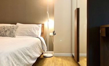For rent 2 bedrooms condo in Yan Nawa, Bangkok