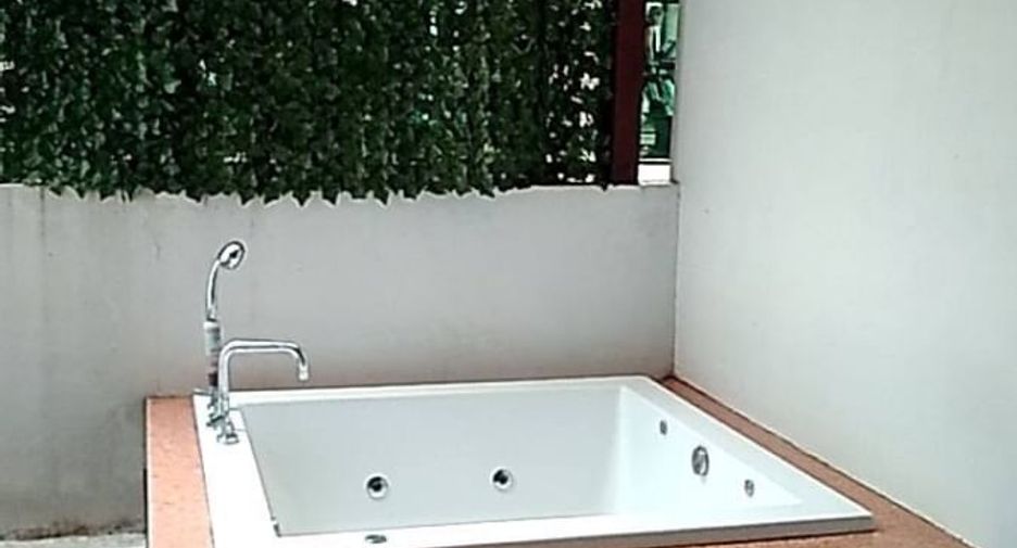 For rent 2 ベッドルーム condo in Bueng Kum, Bangkok
