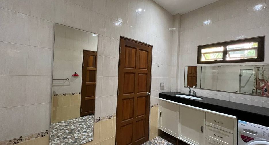 À vendre 2 chambres villa à Mueang Rayong, Rayong