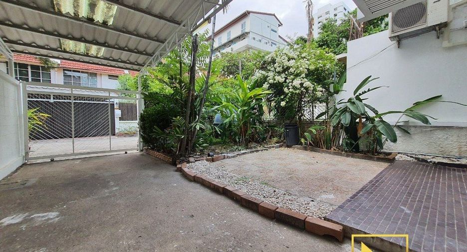 For rent and for sale 3 bed house in Khlong Toei, Bangkok