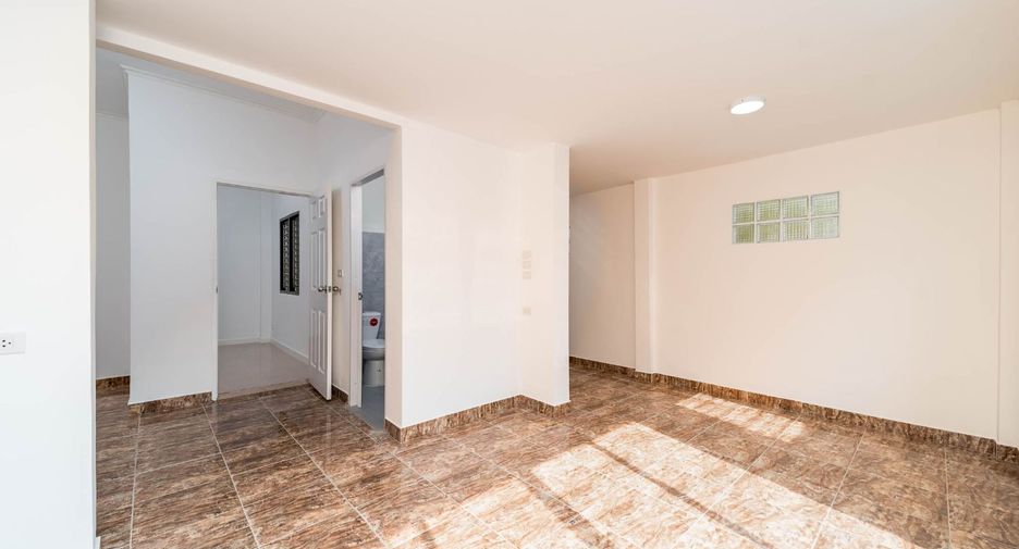 For sale 4 bedrooms house in Thanyaburi, Pathum Thani
