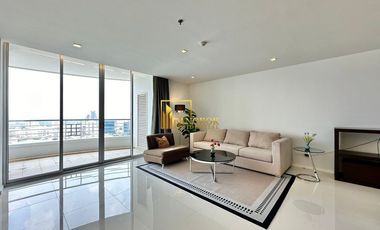For rent 3 bedrooms condo in Sathon, Bangkok
