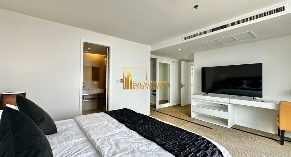 For rent 3 bedrooms condo in Sathon, Bangkok