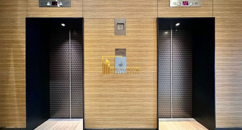For rent 3 bedrooms condo in Sathon, Bangkok