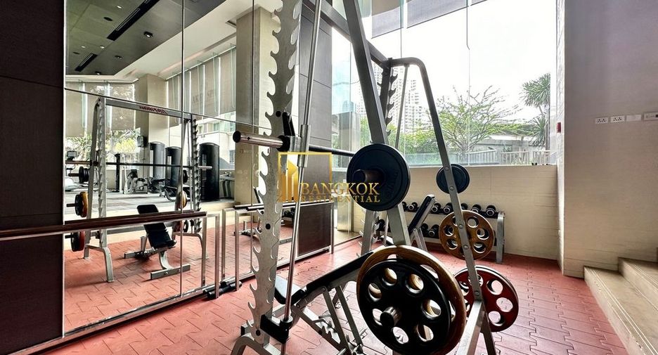 For rent 3 bedrooms condo in Sathon, Bangkok