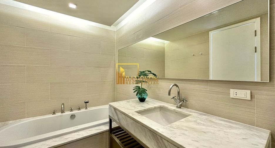 For rent 3 bedrooms condo in Sathon, Bangkok