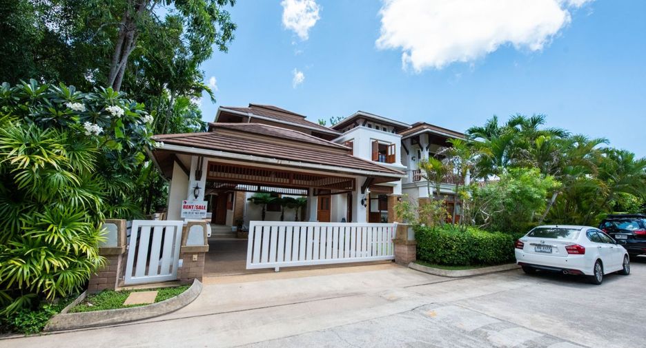 For rent 4 bedrooms villa in Mueang Phuket, Phuket