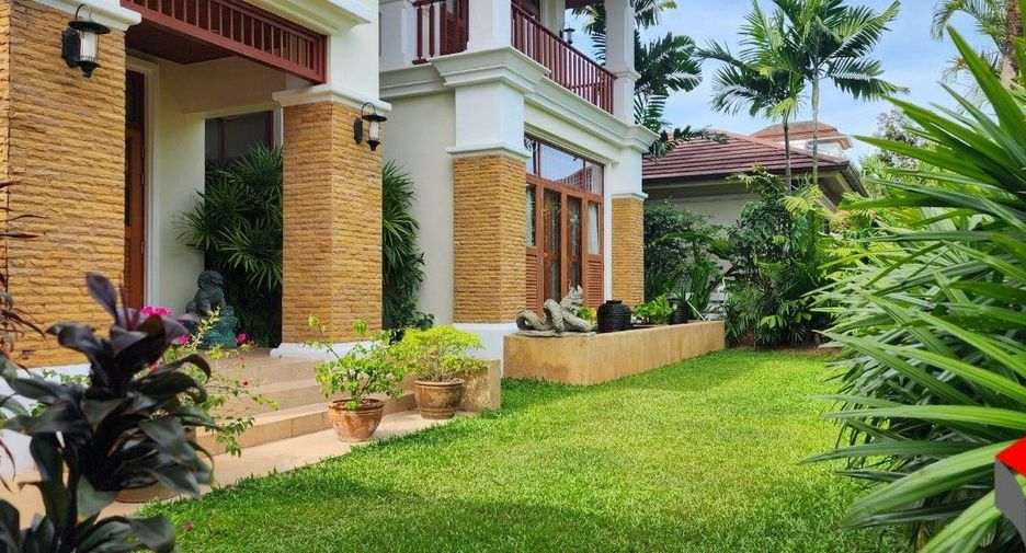 For rent 4 bedrooms villa in Mueang Phuket, Phuket