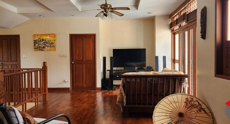 For rent 4 bedrooms villa in Mueang Phuket, Phuket