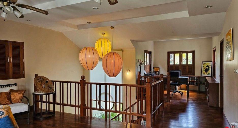 For rent 4 bedrooms villa in Mueang Phuket, Phuket