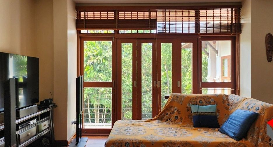 For rent 4 bedrooms villa in Mueang Phuket, Phuket