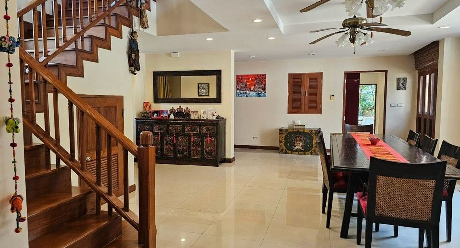 For rent 4 bedrooms villa in Mueang Phuket, Phuket