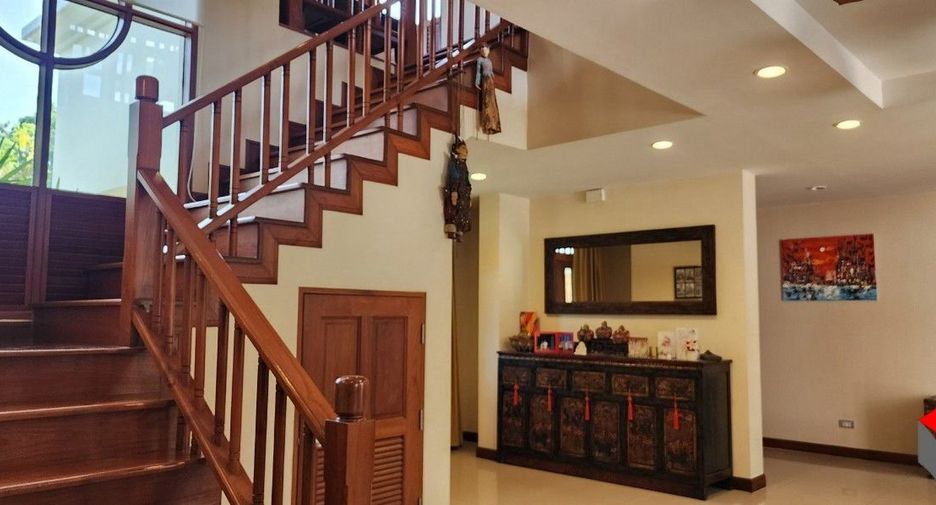 For rent 4 bedrooms villa in Mueang Phuket, Phuket