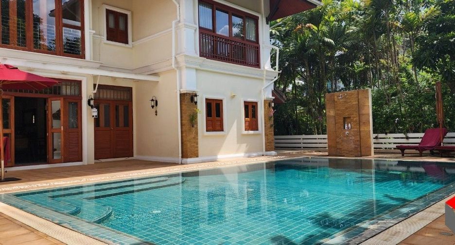 For rent 4 bedrooms villa in Mueang Phuket, Phuket